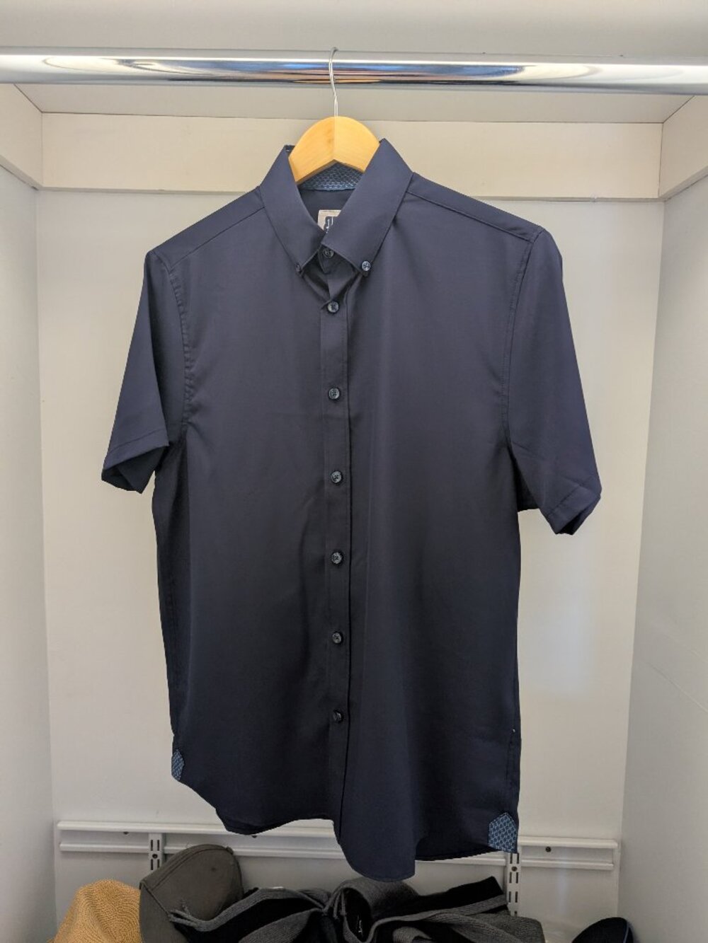 Brooklyn Brigade Solid Short Sleeve 4-Way Stretch Shirt (Navy) (Small)